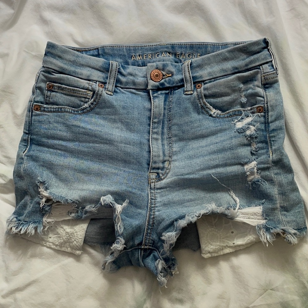 AE Curvy Hi-rise Shortie with embroidery pockets